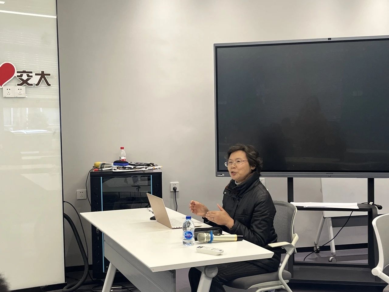 图1 蔡萍老师分享经验.jpg 图1 蔡萍老师分享经验.jpg